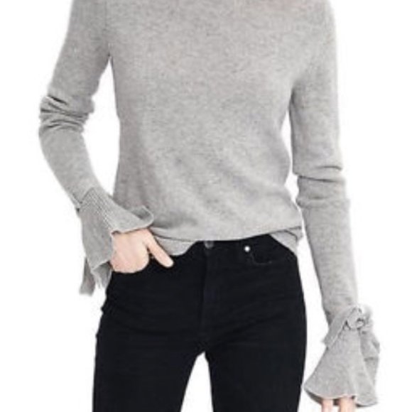 NWT-XXS,S-Banana Republic Sweater Ruffle Sleev (Fine Italian Yarn by Filpucci)